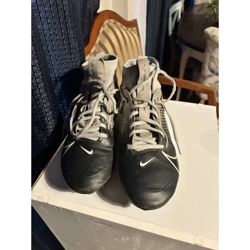 Nike product pair
